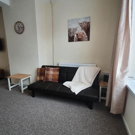 2 Bed House, Contractors & Holiday Guests Welcomed Dowlais Eksteriør bilde